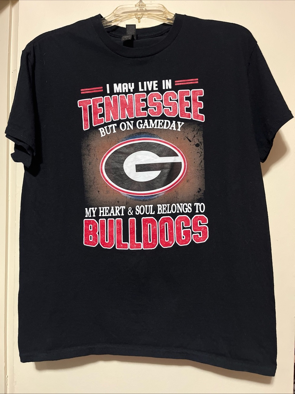 Gildan Black Georgia Bulldogs / Tennessee Graphic Tee with Red and White Print
